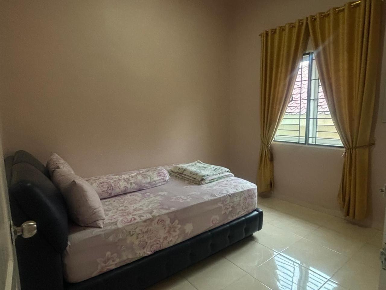 Villa Brastagi Resort Jalan Mimpin Tua Blok C No. 41 เบอราสตากี ภายนอก รูปภาพ