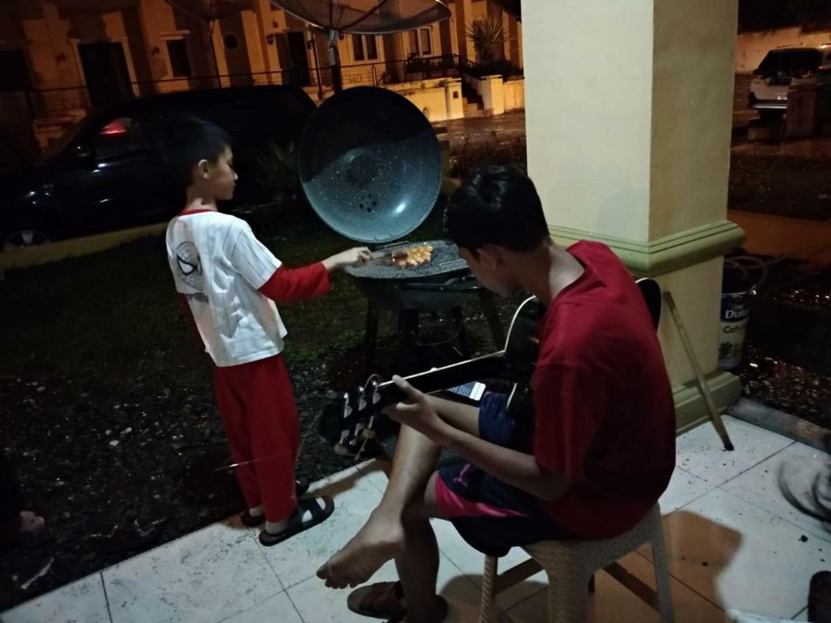 Villa Brastagi Resort Jalan Mimpin Tua Blok C No. 41 เบอราสตากี ภายนอก รูปภาพ